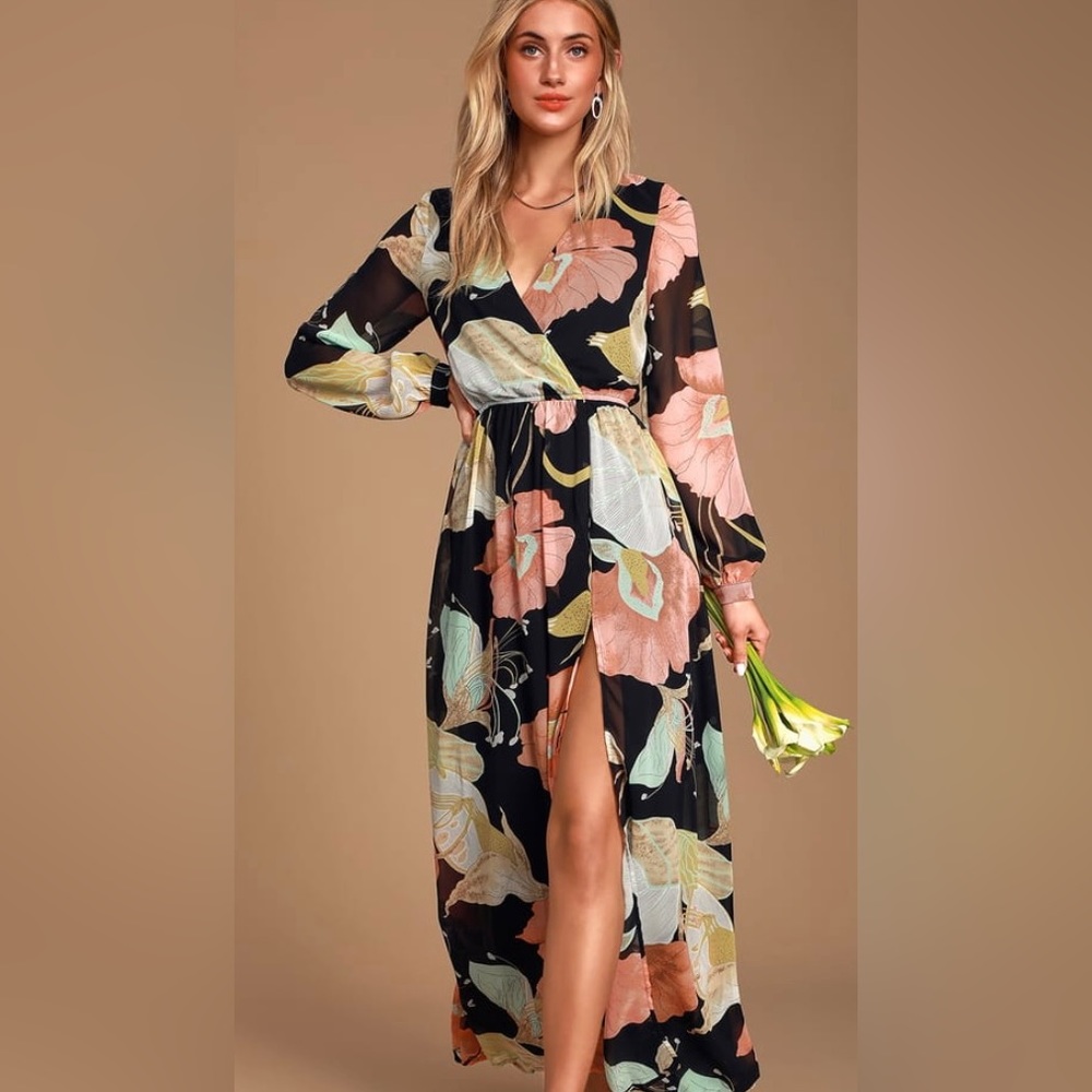 Lulus maxi dress;size small